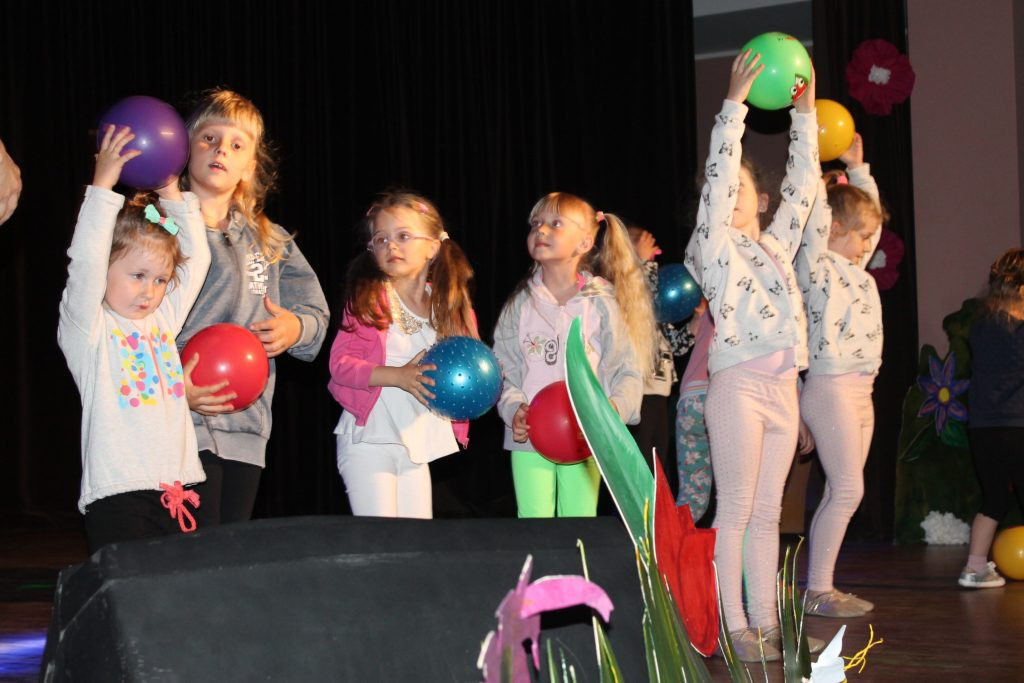 Dzieci zaśpiewały dla swoich mam w Kartuskim Centrum Kultury