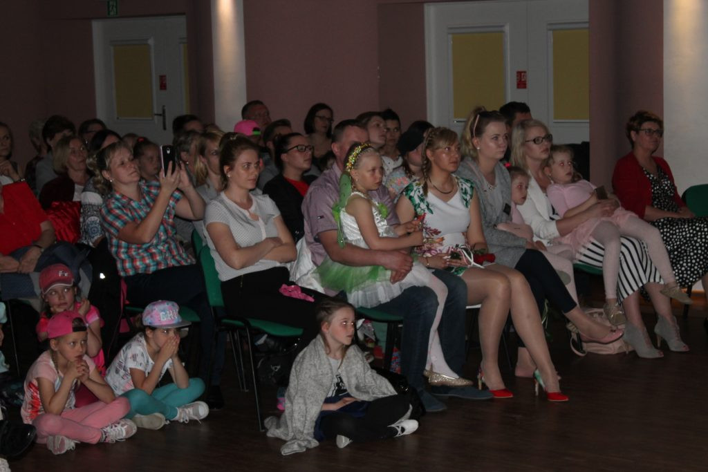 Dzieci zaśpiewały dla swoich mam w Kartuskim Centrum Kultury