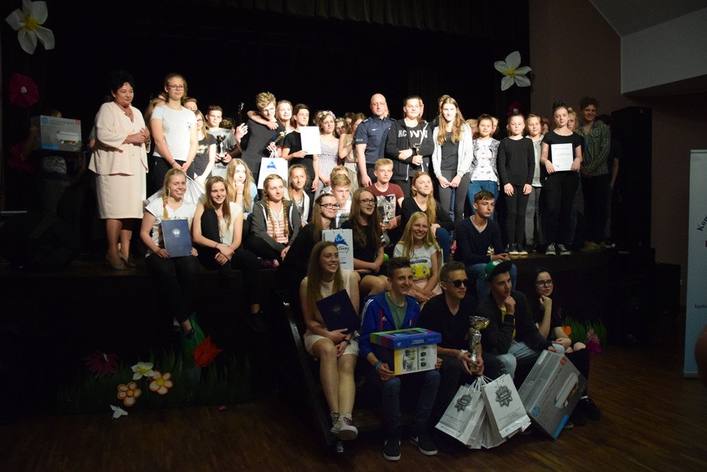 Kartuzy. Młodzi aktorzy pokazali na scenie, jak zgubne są dopalacze