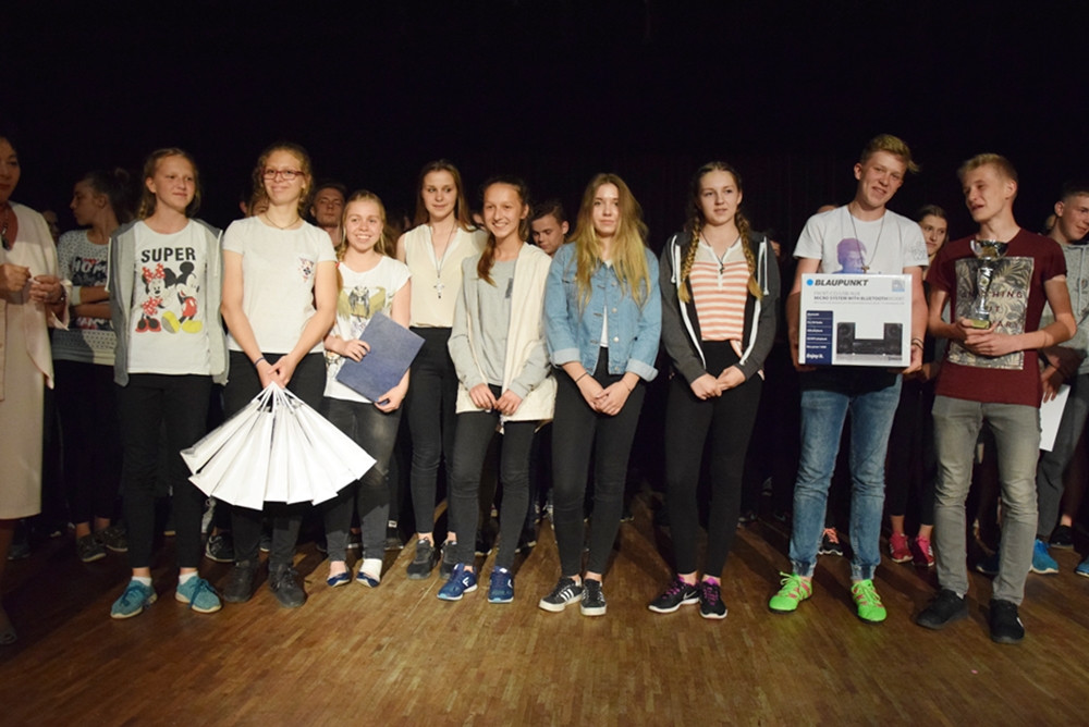 Kartuzy. Młodzi aktorzy pokazali na scenie, jak zgubne są dopalacze