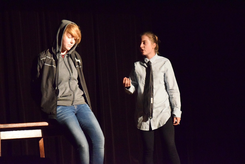 Kartuzy. Młodzi aktorzy pokazali na scenie, jak zgubne są dopalacze