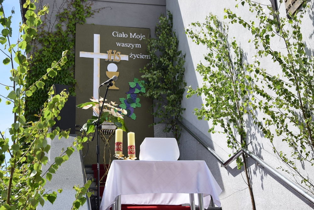 Kartuzy. Ulicami miasta przeszła procesja Bożego Ciała