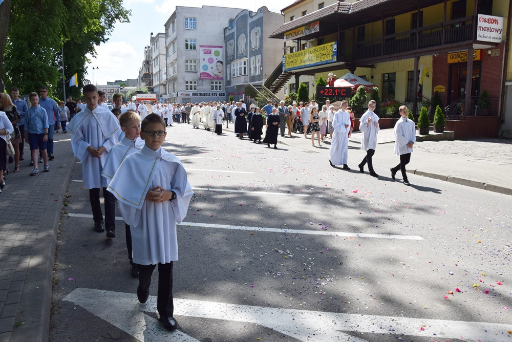 Kartuzy. Ulicami miasta przeszła procesja Bożego Ciała