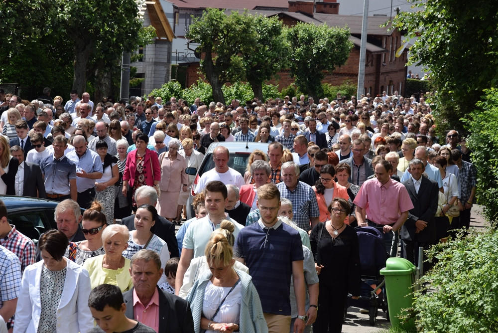 Kartuzy. Ulicami miasta przeszła procesja Bożego Ciała