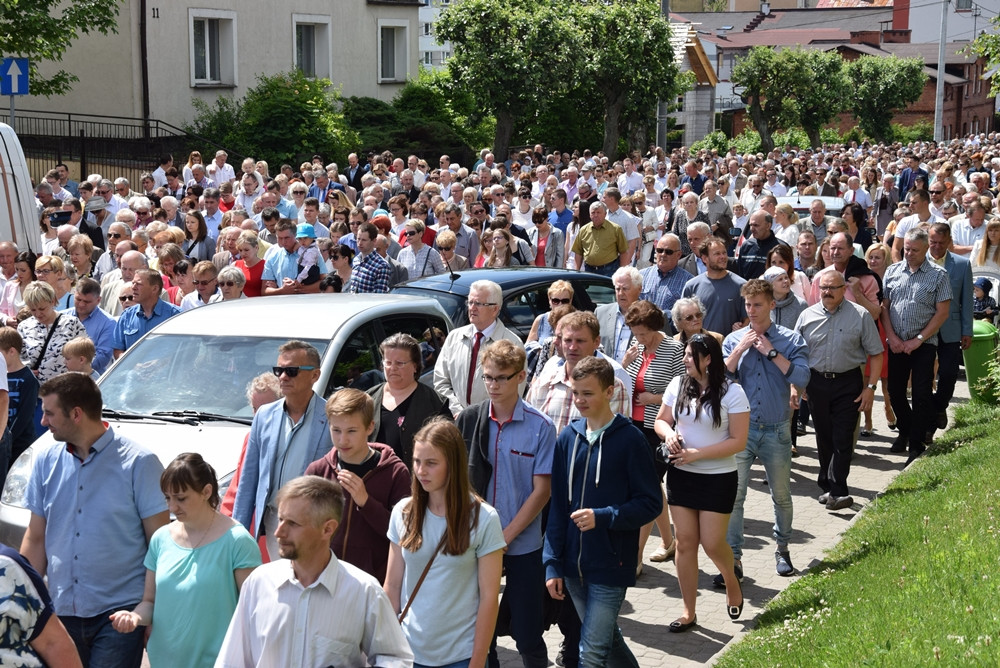 Kartuzy. Ulicami miasta przeszła procesja Bożego Ciała