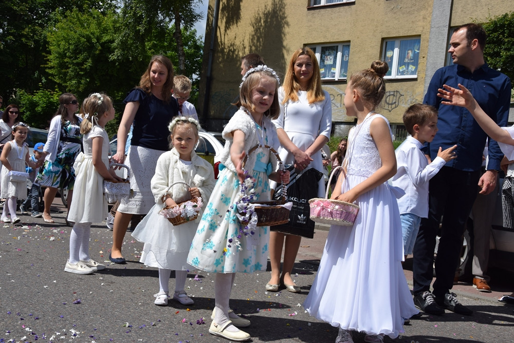 Kartuzy. Ulicami miasta przeszła procesja Bożego Ciała