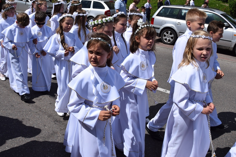 Kartuzy. Ulicami miasta przeszła procesja Bożego Ciała