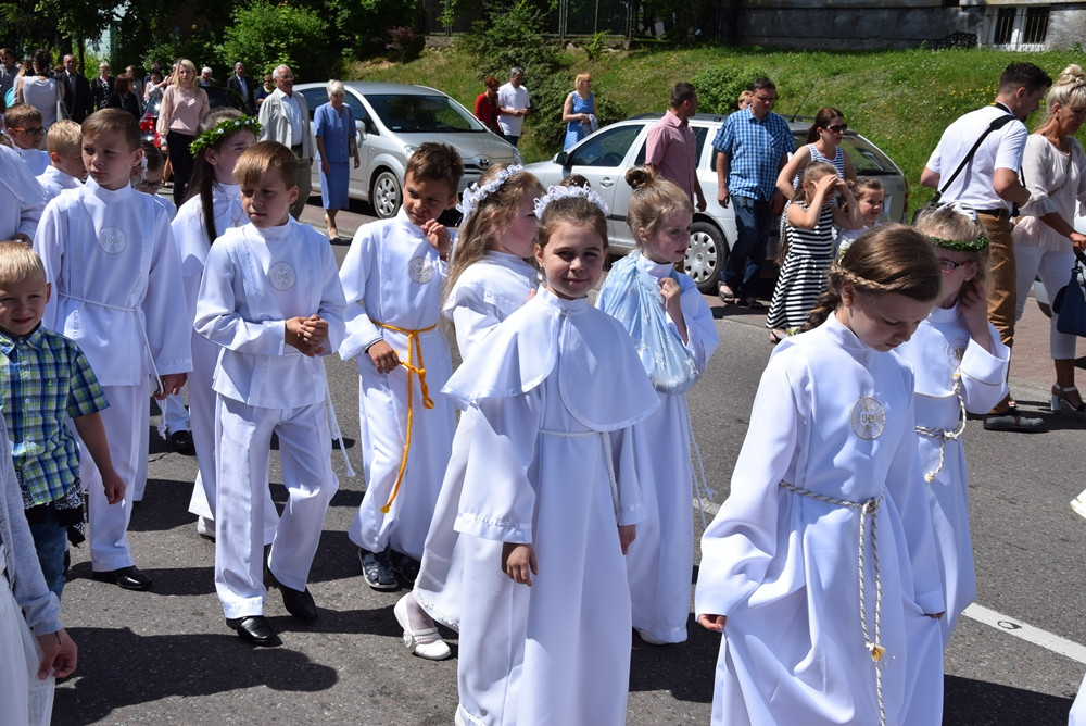 Kartuzy. Ulicami miasta przeszła procesja Bożego Ciała