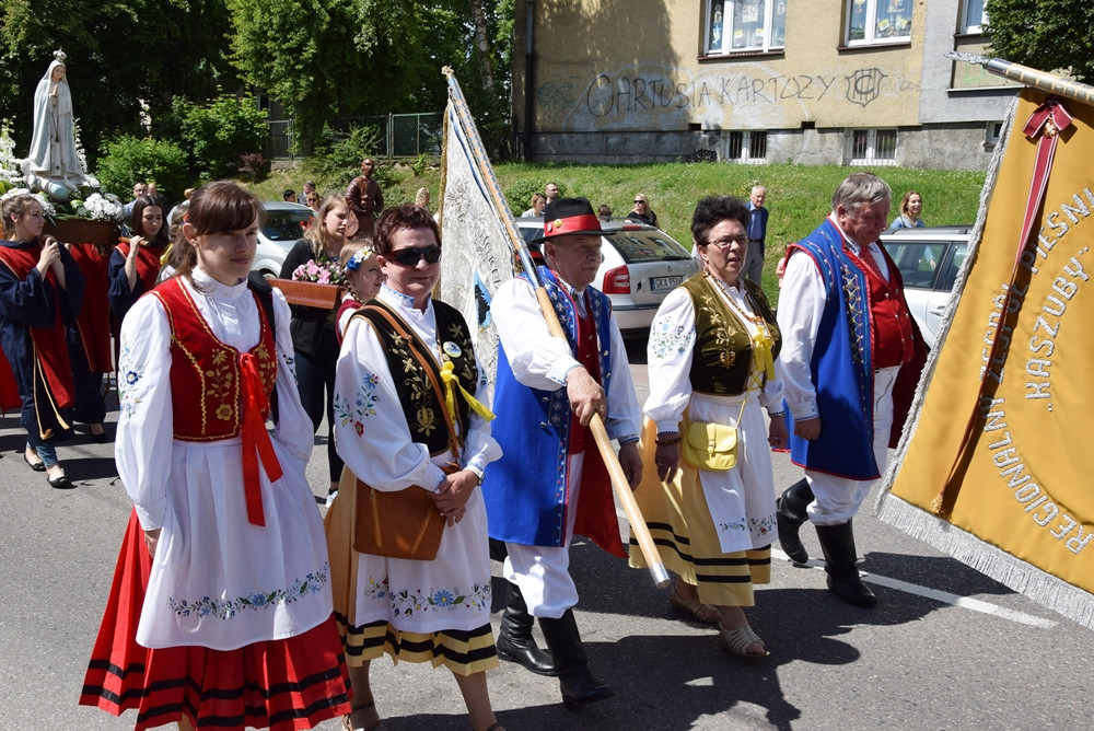 Kartuzy. Ulicami miasta przeszła procesja Bożego Ciała