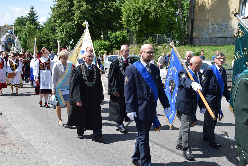 Kartuzy. Ulicami miasta przeszła procesja Bożego Ciała