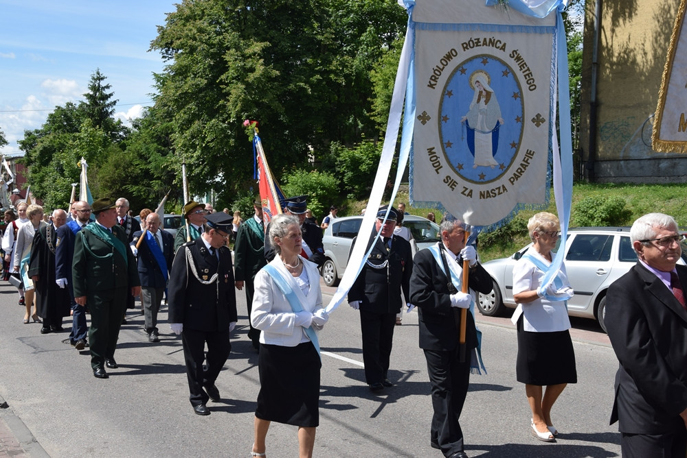 Kartuzy. Ulicami miasta przeszła procesja Bożego Ciała