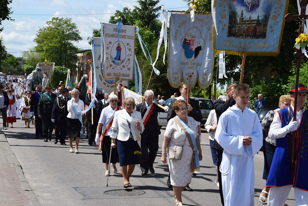 Kartuzy. Ulicami miasta przeszła procesja Bożego Ciała