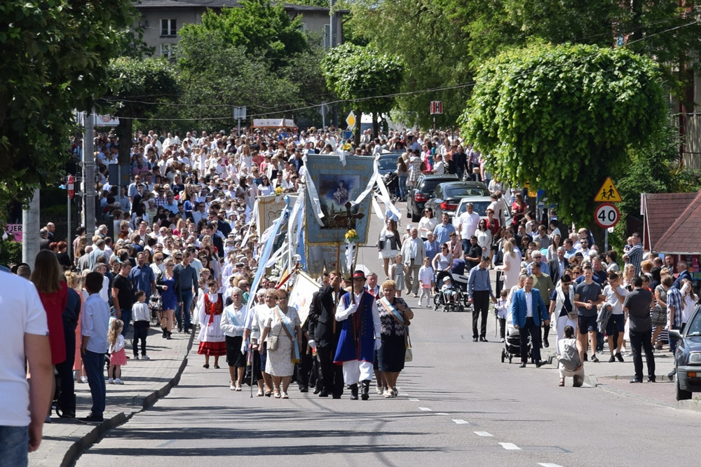 Kartuzy. Ulicami miasta przeszła procesja Bożego Ciała