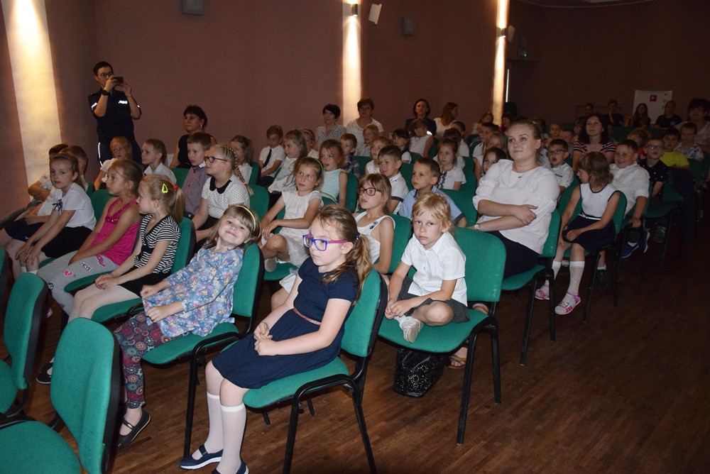 Kartuzy. W obecności wojewody podsumowano policyjną akcję 