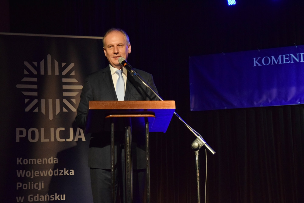 Kartuzy. W obecności wojewody podsumowano policyjną akcję 