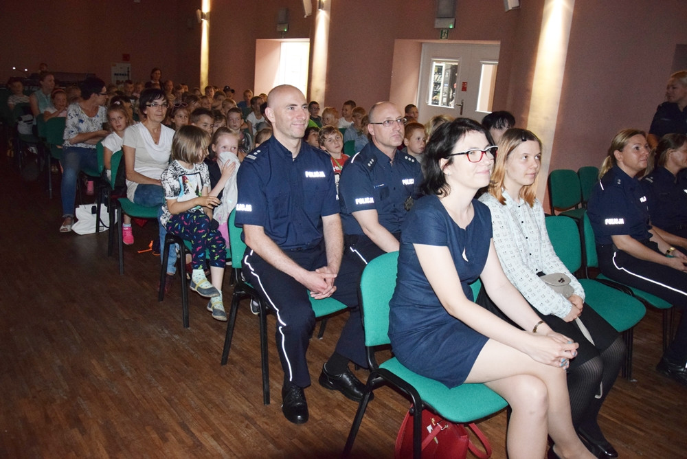 Kartuzy. W obecności wojewody podsumowano policyjną akcję 