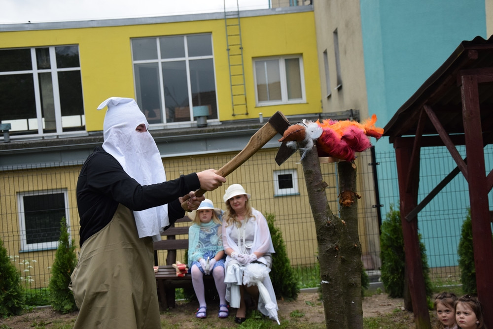 Kartuzy. Ścięli kani łeb - obrzęd Nocy Świętojańskiej zaprezentowano w Muzeum Kaszubskim