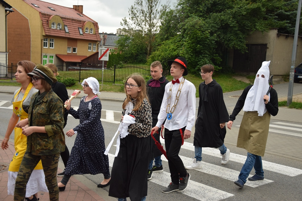 Kartuzy. Ścięli kani łeb - obrzęd Nocy Świętojańskiej zaprezentowano w Muzeum Kaszubskim