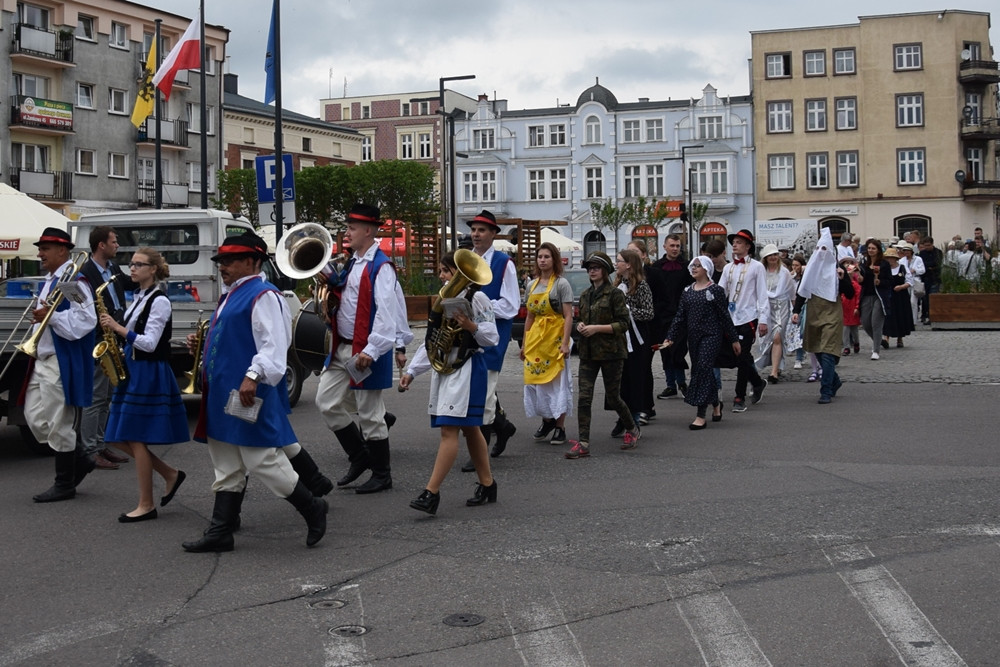 Kartuzy. Ścięli kani łeb - obrzęd Nocy Świętojańskiej zaprezentowano w Muzeum Kaszubskim