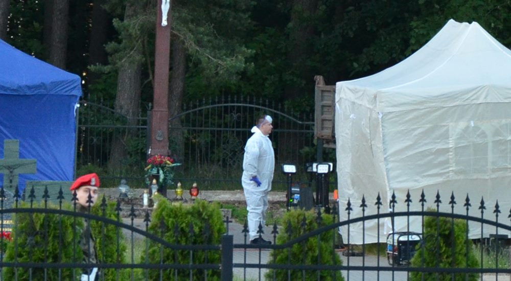 Banino. Ekshumacja ciała admirała Andrzeja Karwety