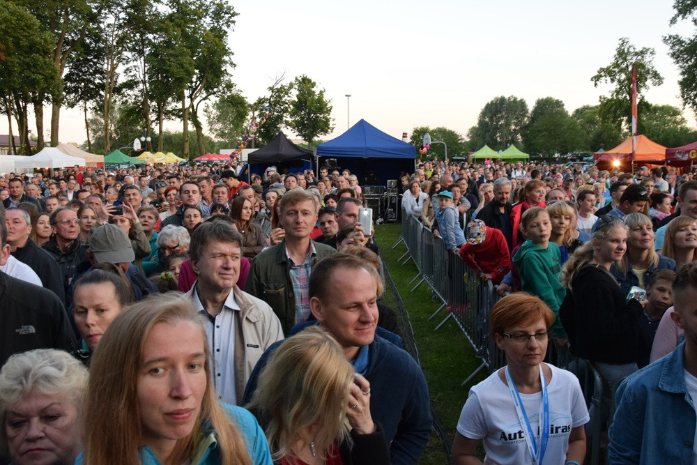 Dni Powiatu Kartuskiego. Ania Wyszkoni, Majestic i Jan Konop Big Band zagrali przed kartuską publicznością