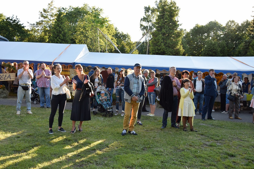 Dni Powiatu Kartuskiego. Ania Wyszkoni, Majestic i Jan Konop Big Band zagrali przed kartuską publicznością