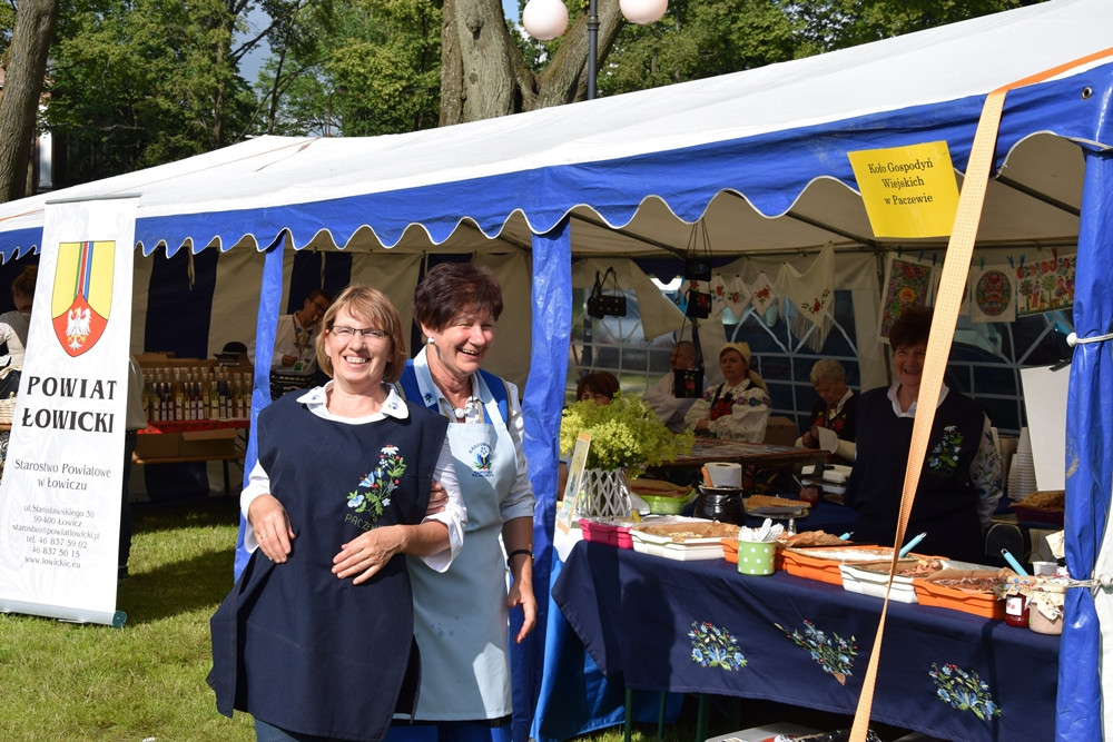 Kartuzy. Festiwal Ludzie dla Ludzi. Organizacje pozarządowe prezentowały swoją działalność
