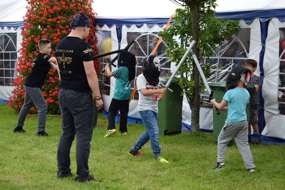 Kartuzy. Festiwal Ludzie dla Ludzi. Organizacje pozarządowe prezentowały swoją działalność