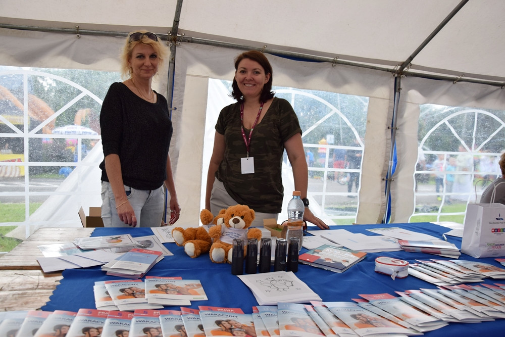 Kartuzy. Festiwal Ludzie dla Ludzi. Organizacje pozarządowe prezentowały swoją działalność