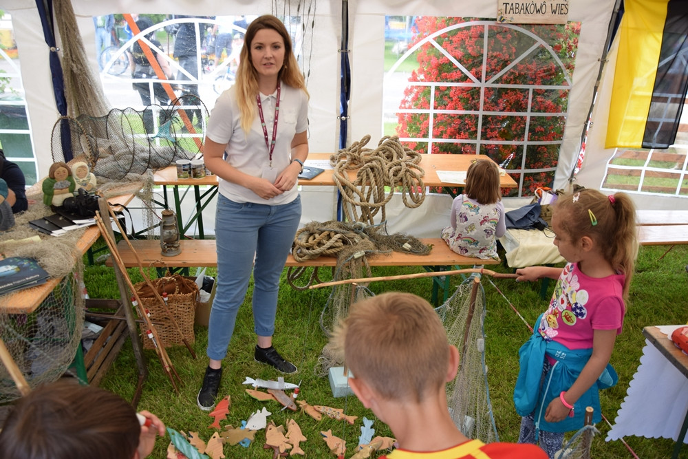 Kartuzy. Festiwal Ludzie dla Ludzi. Organizacje pozarządowe prezentowały swoją działalność