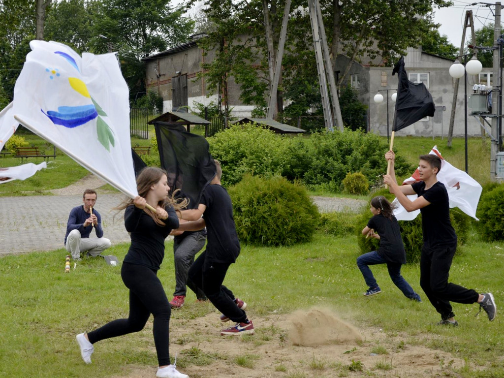 Malarstwo, fotografia, teatr - te dziedziny sztuki zgłębiali uczniowie z Szopy