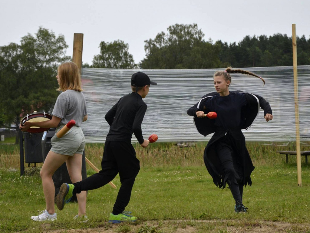 Malarstwo, fotografia, teatr - te dziedziny sztuki zgłębiali uczniowie z Szopy