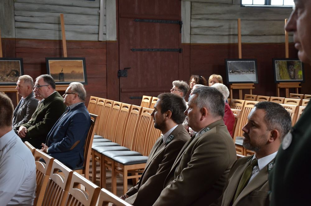 Sierakowice. Efekty bezkrwawych łowów można podziwiać w drewnianym kościółku