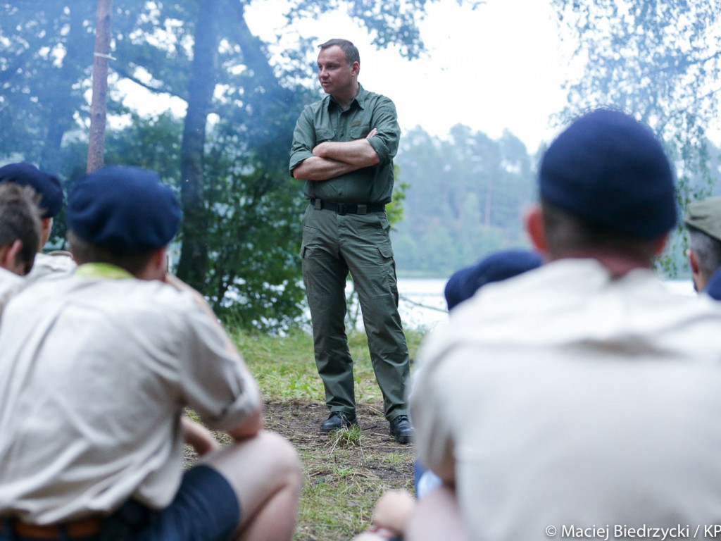Prezydent Andrzej Duda odwiedził harcerzy niedaleko Sulęczyna