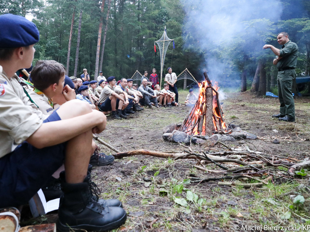 Prezydent Andrzej Duda odwiedził harcerzy niedaleko Sulęczyna