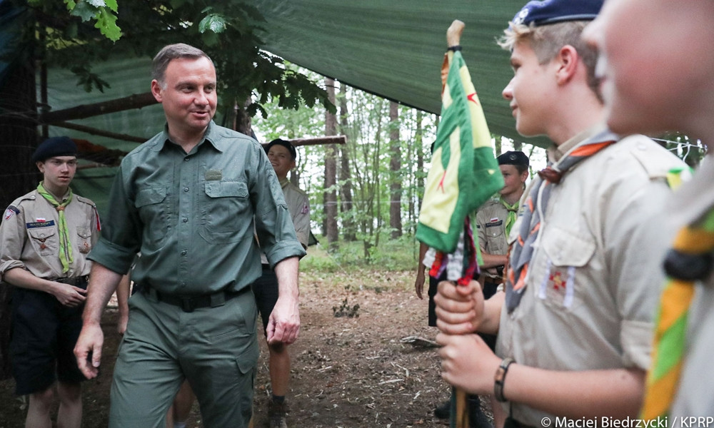Prezydent Andrzej Duda odwiedził harcerzy niedaleko Sulęczyna