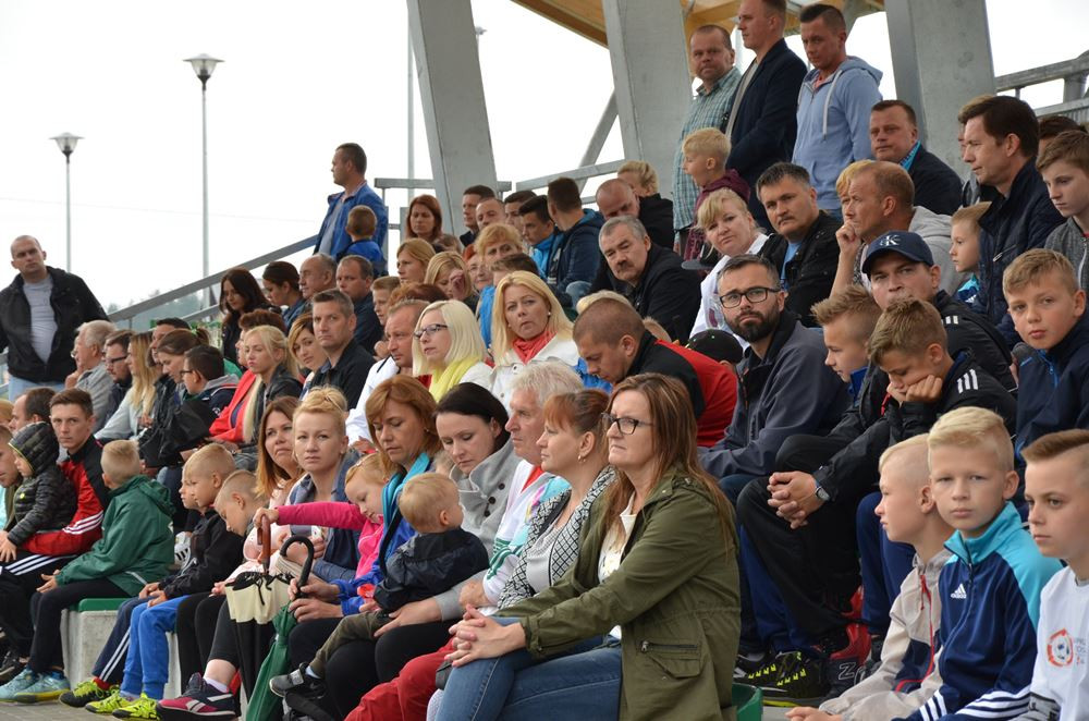Stężyca. Nowoczesny stadion piłkarski oficjalnie otwarty