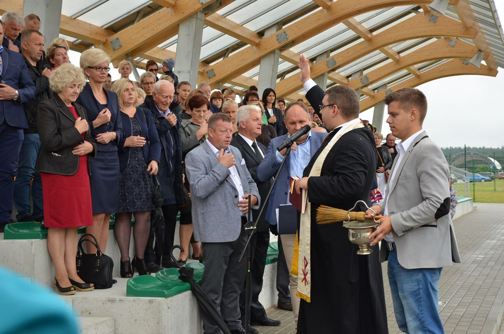 Stężyca. Nowoczesny stadion piłkarski oficjalnie otwarty