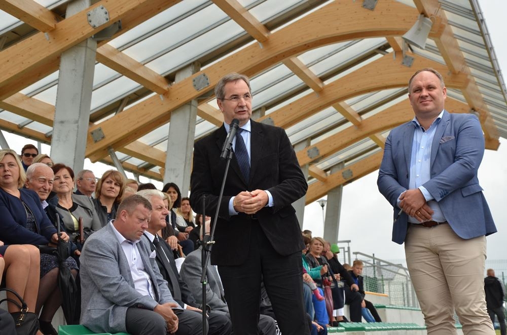 Stężyca. Nowoczesny stadion piłkarski oficjalnie otwarty