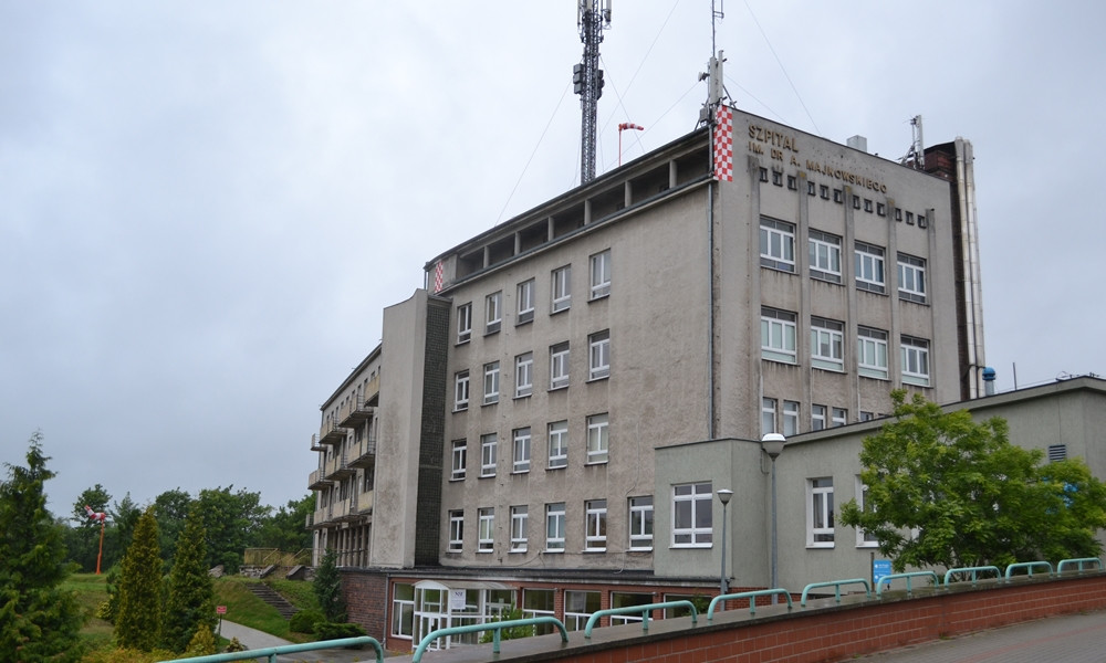 Kartuzy. Umowa na dofinansowanie termomodernizacji szpitala podpisana. Budynek będzie wyglądał zupełnie inaczej