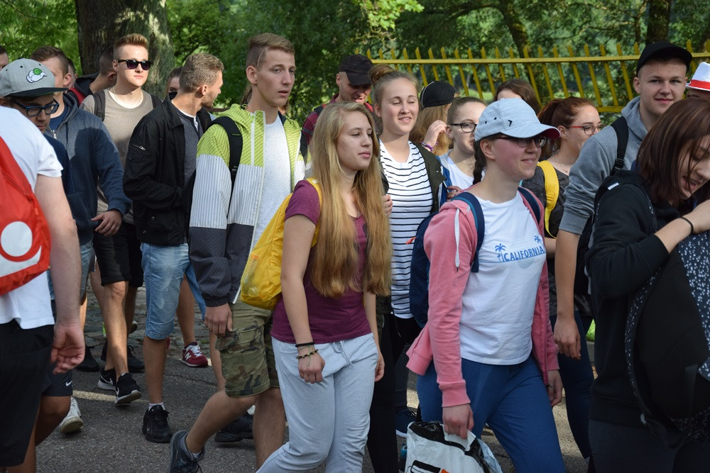 Kartuzy. Pielgrzymi wyruszyli na Jasną Górę. Przed nimi ponad 500 kilometrów