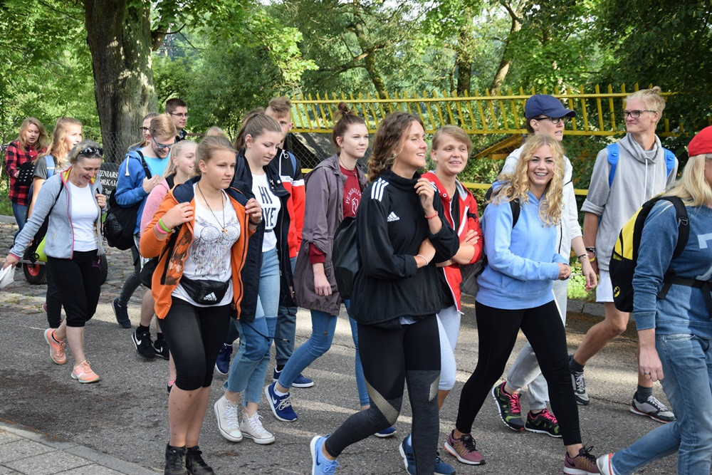 Kartuzy. Pielgrzymi wyruszyli na Jasną Górę. Przed nimi ponad 500 kilometrów