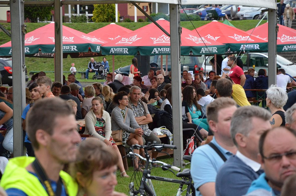 Chmielno. Mistrzostwa Polski w Zażywaniu Tabaki i świetny koncert Golden Life
