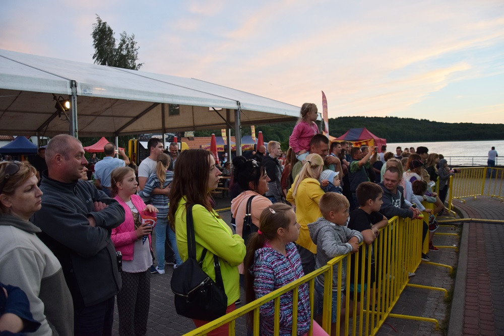 Ostrzyckie Lato. Piękne dziewczyny dały gorące taneczne show