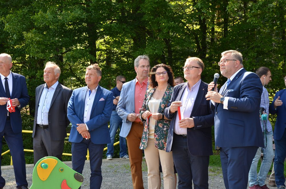 Kartuzy. Leśny odcinek ulicy Chmieleńskiej oficjalnie otwarty