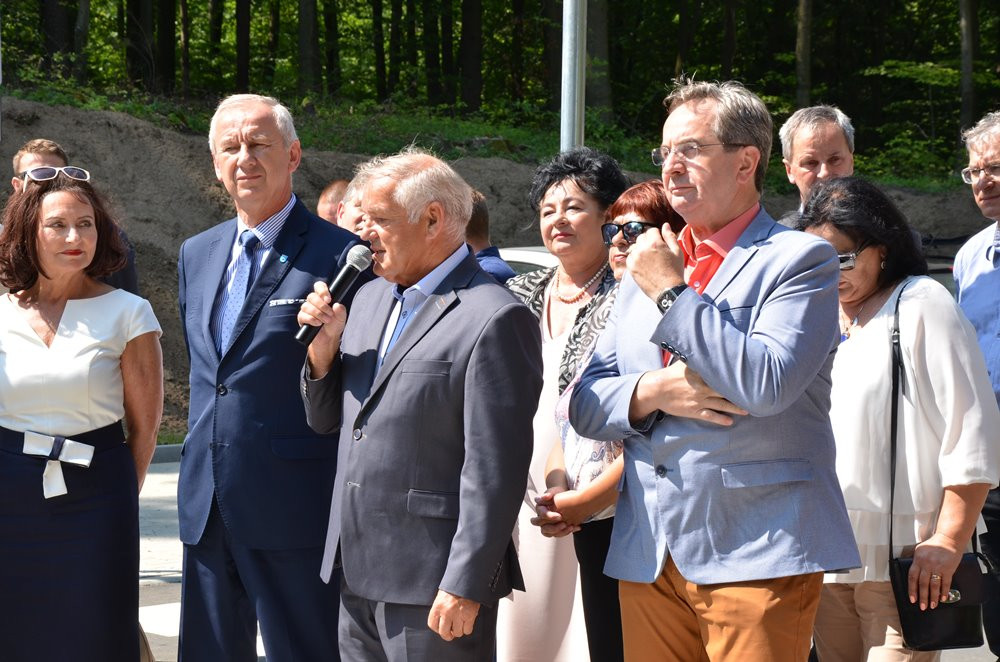 Kartuzy. Leśny odcinek ulicy Chmieleńskiej oficjalnie otwarty