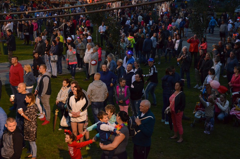 Disco pod Gwiazdami w Stężycy. Największa impreza tego lata (dzień pierwszy)
