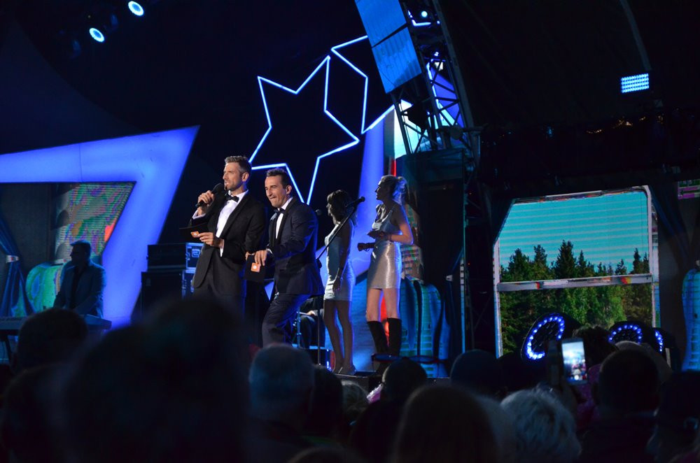 Disco pod Gwiazdami w Stężycy. Największa impreza tego lata (dzień pierwszy)