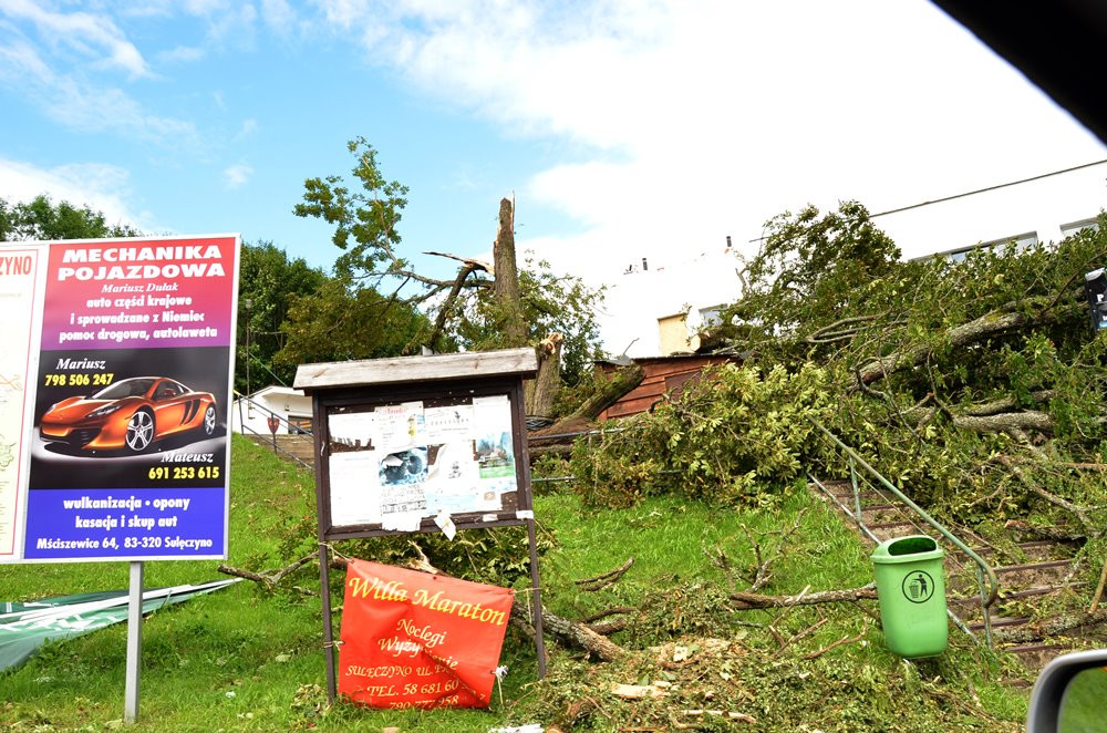 Strażacy koncentrują działania w okolicy Sulęczyna. Skala zniszczeń jest ogromna