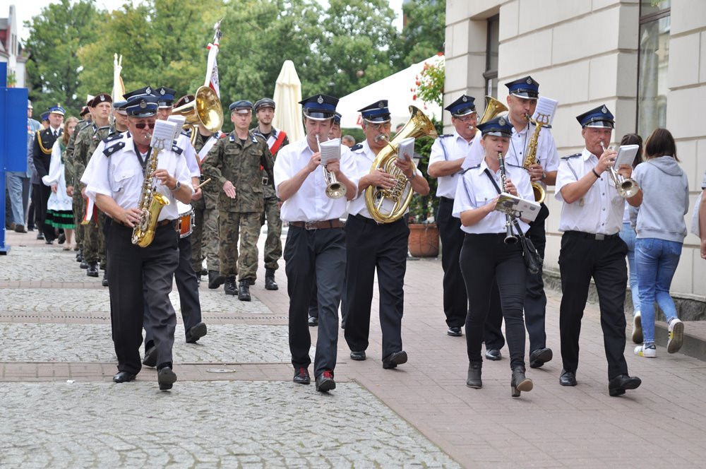 Kartuzy. Uroczystość z okazji Święta Wojska Polskiego